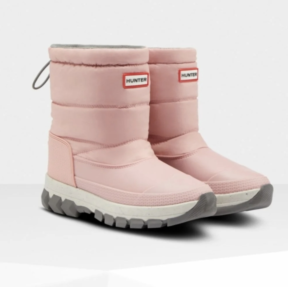 NWT Hunter Intrepid Mid Platform Snow Boots Pink Waterproof Insulated